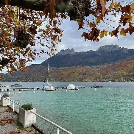 Apartment Rare 2 Bedroom With Private On Annecy *