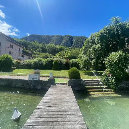 Rare 2 Bedroom With Private On Annecy Apartment Doussard
